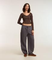 Calça Barrel em Moletom com Forro Fleece e Amarração na Cintura - 2