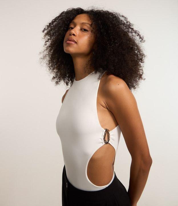 Body em Microfibra com Recortes Vazados e Aviamentos na Lateral - 1