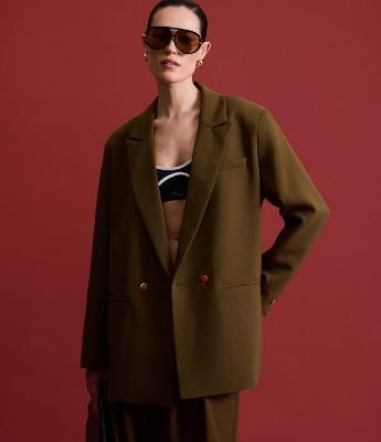 Blazer Oversized em Alfaiataria com Dois Botões