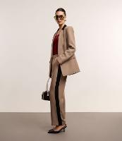 Calça Reta Alfaiatada com Pregas e Contaste Lateral - 1