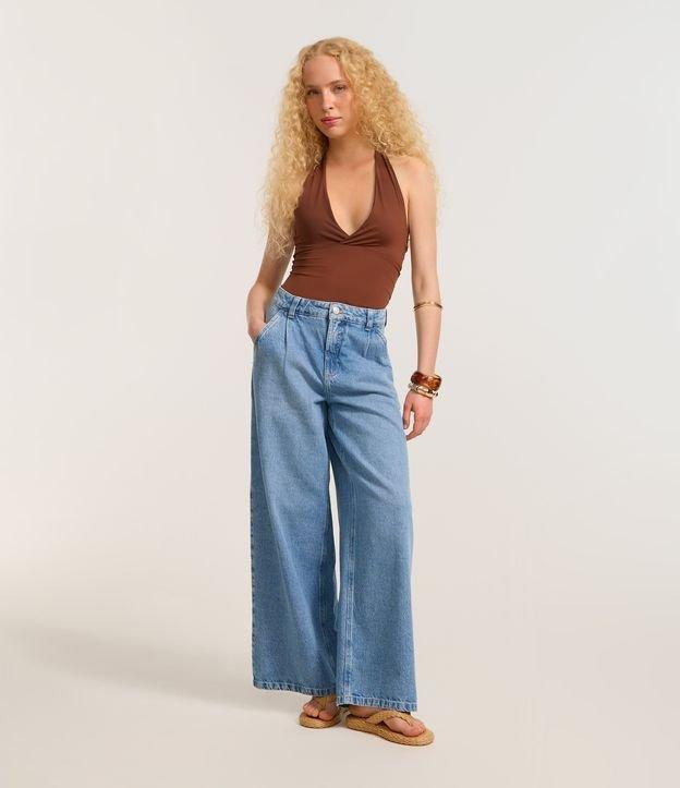Calça Wide Leg em Jeans com Pregas Frontais - 3