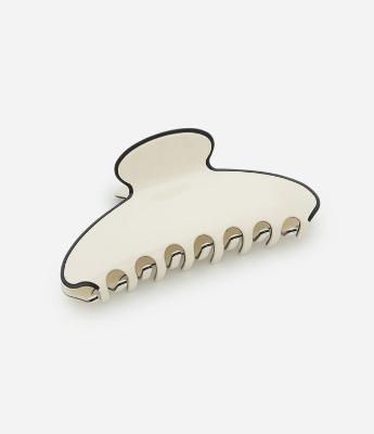 Piranha de Cabelo Grande com Borda Contrastante