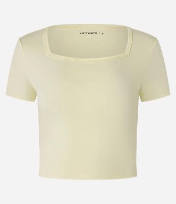 Camiseta Cropped Esportiva em Microfibra com Toque Suave