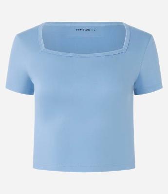 Camiseta Cropped Esportiva em Microfibra com Toque Suave