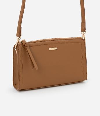 Bolsa Transversal Pequena com Detalhes em Metal