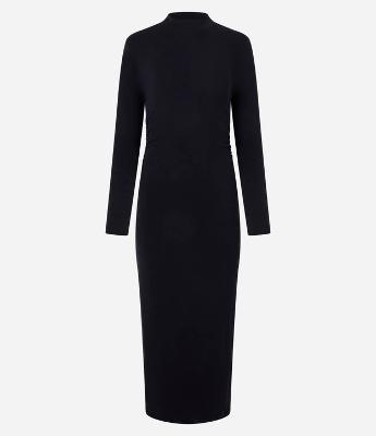 Vestido Reto Longo em Viscose com Franzido e Fenda