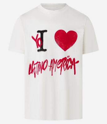 Camiseta Regular em Algodão com Estampa de Coração e Escrita Estilo Grafite