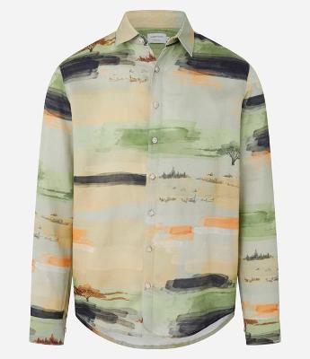 Camisa Regular em Cambraia com Estampa de Paisagem Estilo Aquarela