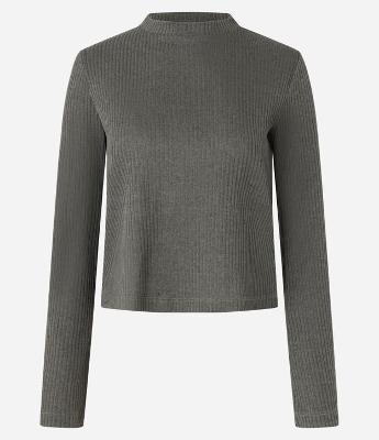 Blusa em Ribana Texturizada com Golinha Alta