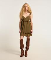 Vestido Curto em Crepe com Babados e Tachas Aplicadas - 1