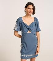 Vestido Curto em Viscolinho com Busto Torcido e Bordo Floral - 2