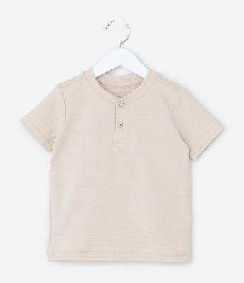 Camiseta Infantil com Gola Henley Texturizada - Tam 1 a 6 Anos