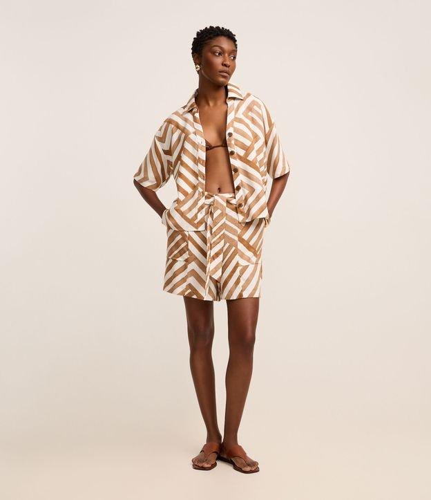 Short Runner em Viscolinho com Amarração e Estampa Geométrica - 1