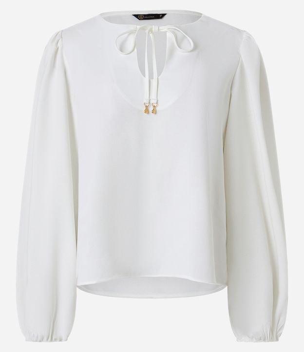 Blusa Acetinada com Pingente de Coração na Amarração da Gola - 1