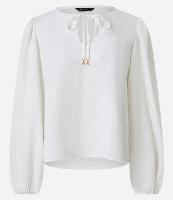 Blusa Acetinada com Pingente de Coração na Amarração da Gola - 1