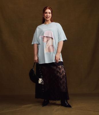 Saia Midi em Renda Floral com Forro Curve & Plus Size