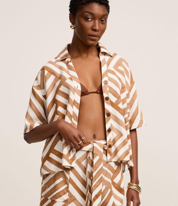 Camisa em Viscolinho com Botões e Estampa Geométrica - 1