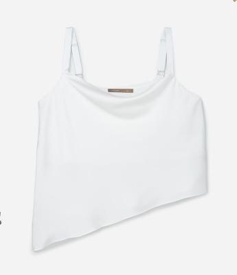 Blusa Acetinada com Decote Degagê e Barra Irregular Curve & Plus Size