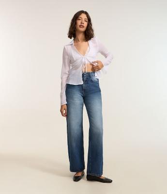 Calça Reta em Jeans com Cintura Média