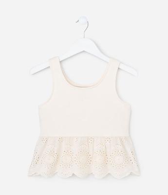 Blusa Canelada Infantil com Babado em Broderie - Tam 5 a 14 Anos