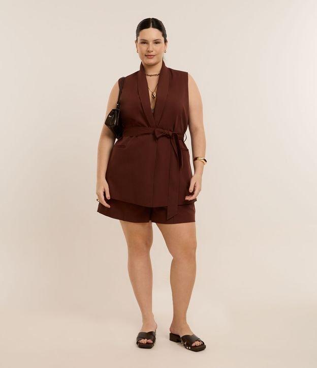 Colete Alfaiataria Alongado com Amarração na Cintura Curve & Plus Size - 2