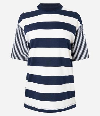 Camiseta T-Shirt Listrada em Algodão com Costura Aparente