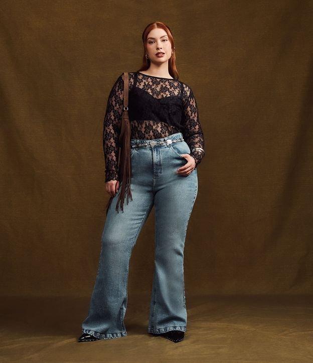 Calça Flare em Jeans com Bolsos Detalhados Curve & Plus Size - 1