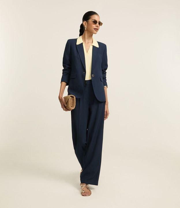 Calça Reta Alfaiatada Cintura Alta com Botão Diferenciado - 2