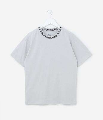 Camiseta Infantil com Lettering na Gola - Tam 5 a 14 Anos