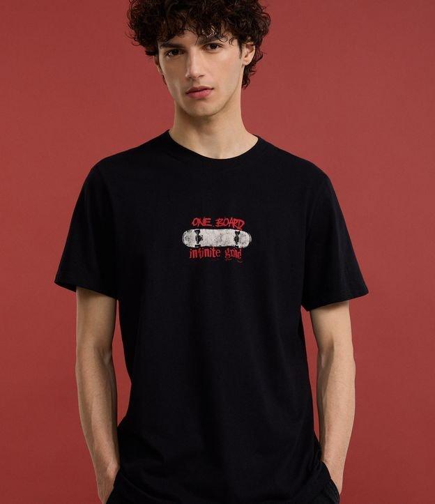 Camiseta Regular em Algodão com Estampa de Gato Skatista - 2