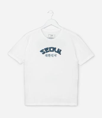 Camiseta Infantil com Lettering Seoul - Tam 5 a 14 Anos