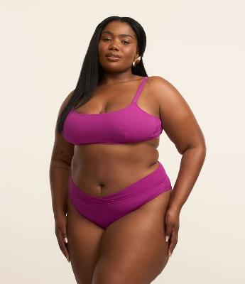 Biquíni Hot Pants com Textura e Cós Transpassado Curve & Plus Size