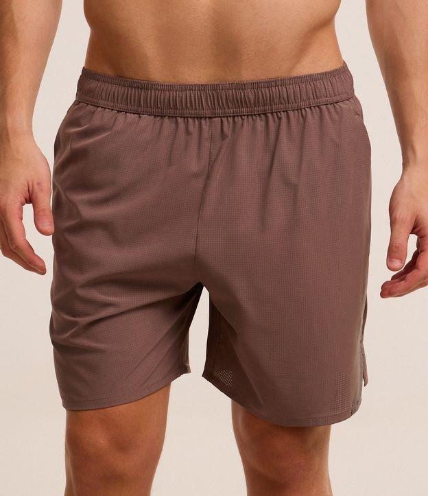 Bermuda Esportiva com Abertura na Lateral e Respirável - 2