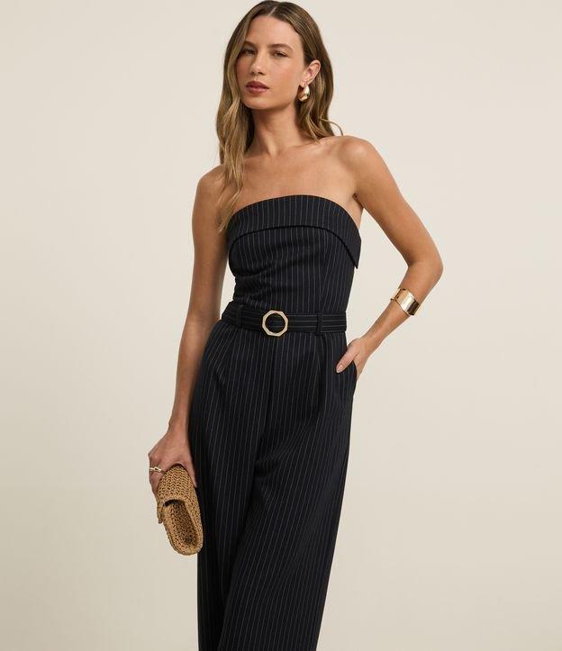 Macacão Sem Alça Listrado com Fio Tinto e Cinto de Tecido - 2