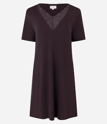 Camisola de Viscose com Decote V em Renda