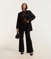 Calça Flare em Viscose com Abertura na Barra e Alfaiatada - 1