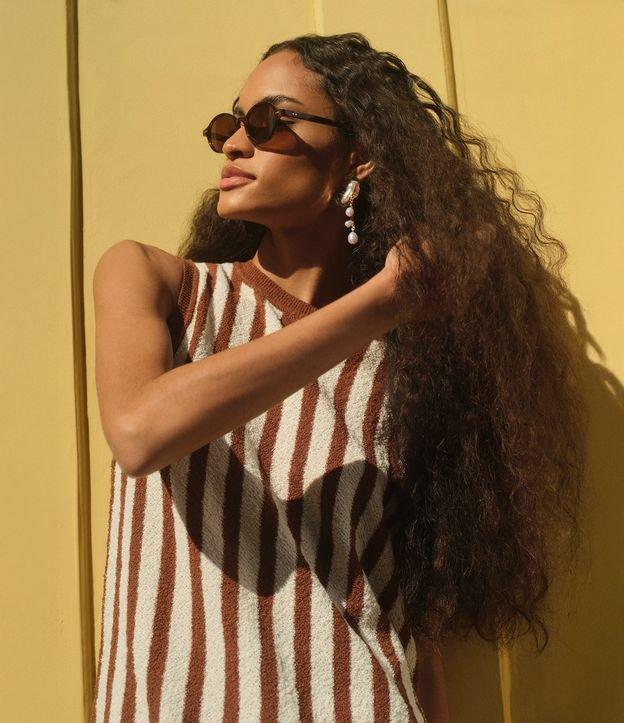 Blusa em Tricô com Gola Redonda e Listras - 1