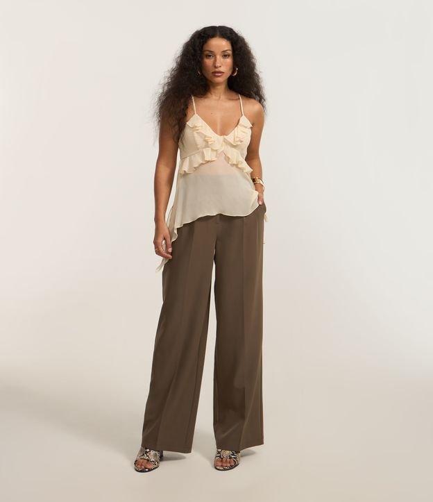 Calça Pantalona com Corte Alfaiatado e Pregas - 2