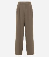 Calça Pantalona com Corte Alfaiatado e Pregas - 1