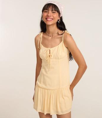 Vestido Curto em Creppe com Amarração nas Alças