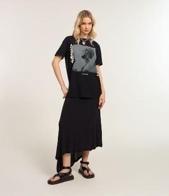 Saia Evasê em Viscose com Barra Assimétrica