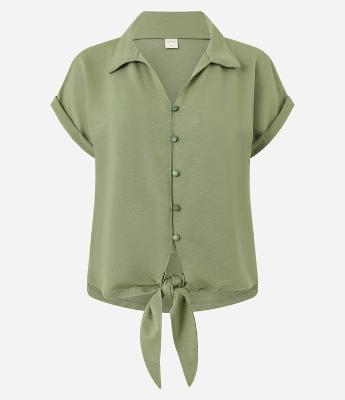 Blusa Texturizada em Viscose com Botões e Amarração