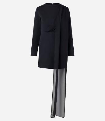 Vestido Curto em Chiffon com Lenço Longo