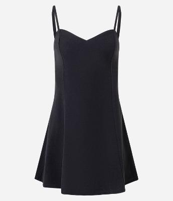 Vestido Curto Peplum em Crepe com Decote Coração