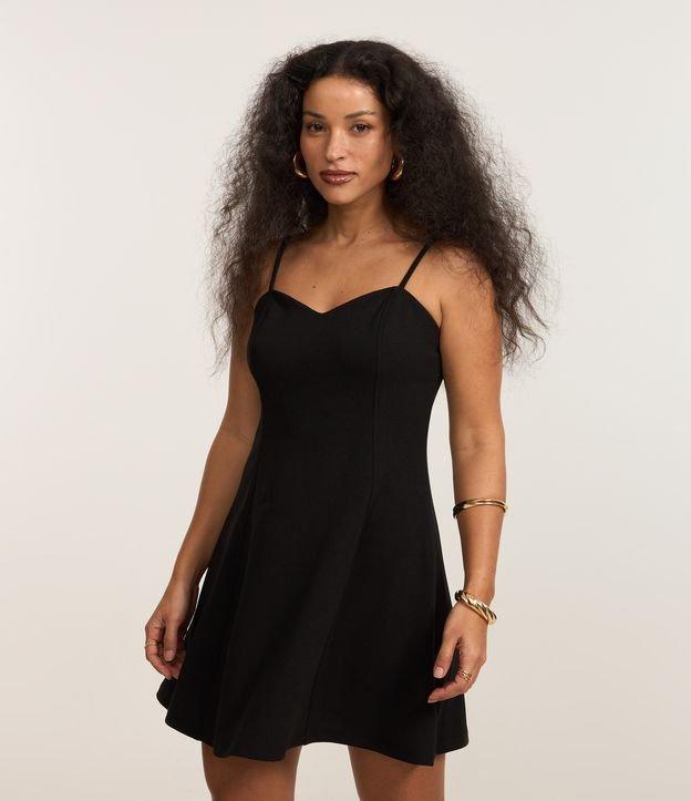 Vestido Curto Peplum em Crepe com Decote Coração - 2