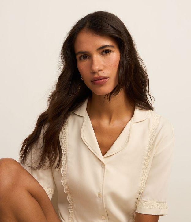 Pijama Short Doll em Viscose com Detalhe de Renda - 3