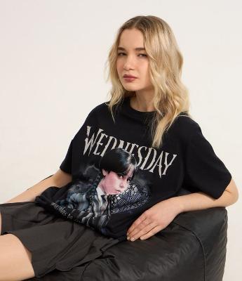 Camiseta em Algodão com Estampa Wandinha