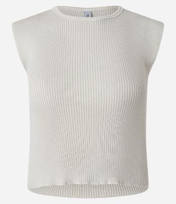 Blusa Curta em Tricô com Ombro Caído