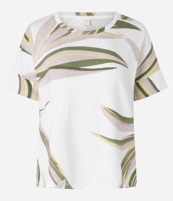 Blusa em Viscose com Estampa de Folhagem