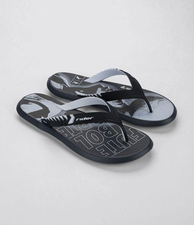 Chinelo de Tiras com Estampa de Futebol Ronaldinho Gaúcho Rider - 1